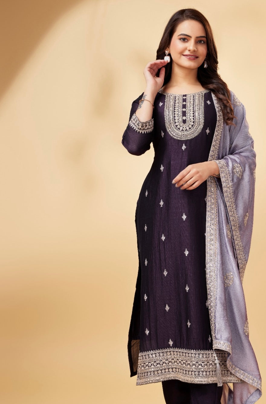 How to Wear a Salwar Suit: A Step-by-Step Guide for Beginners